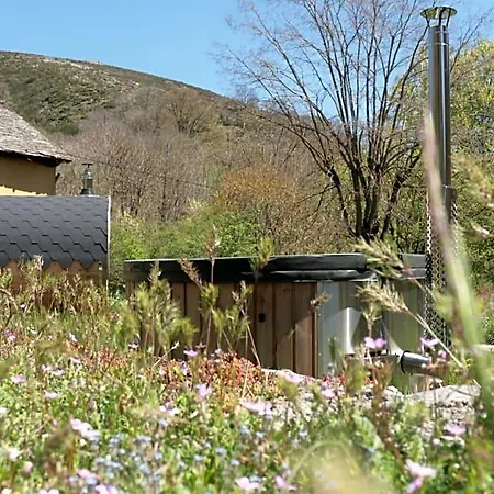Lou Prat Bed & Breakfast